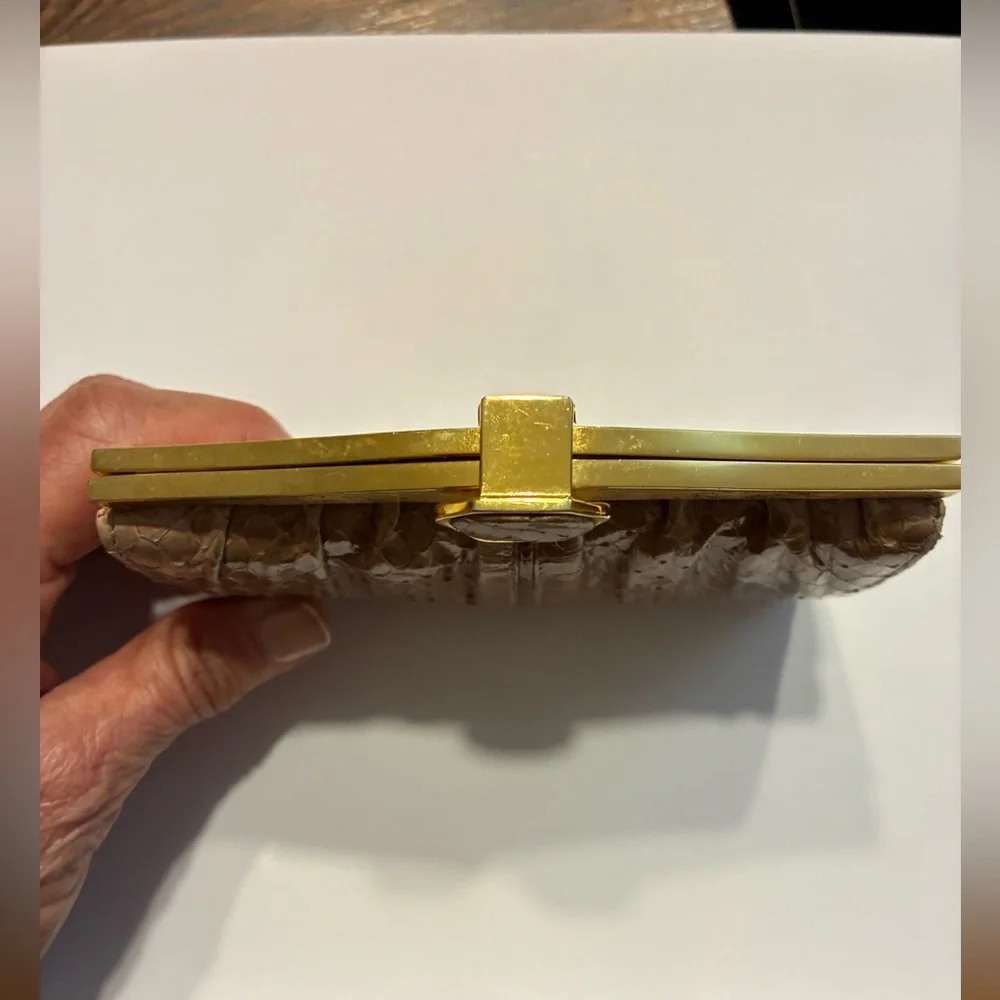 Judith Leiber Snakeskin French Wallet |Vintage 1970s Tan & Gold Leather - Picture 6 of 16